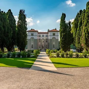 https://villa-monty-banks.emilia-romagnahotels.net